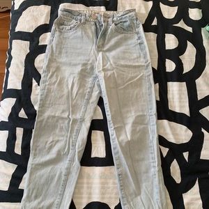 Garage Light Wash Mom Jeans - in good condition